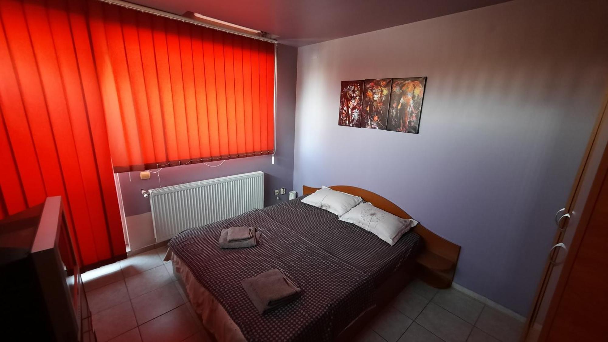 Spacious, Modern Condo In New Villa - Sleeps 6 Bucarest Exterior foto